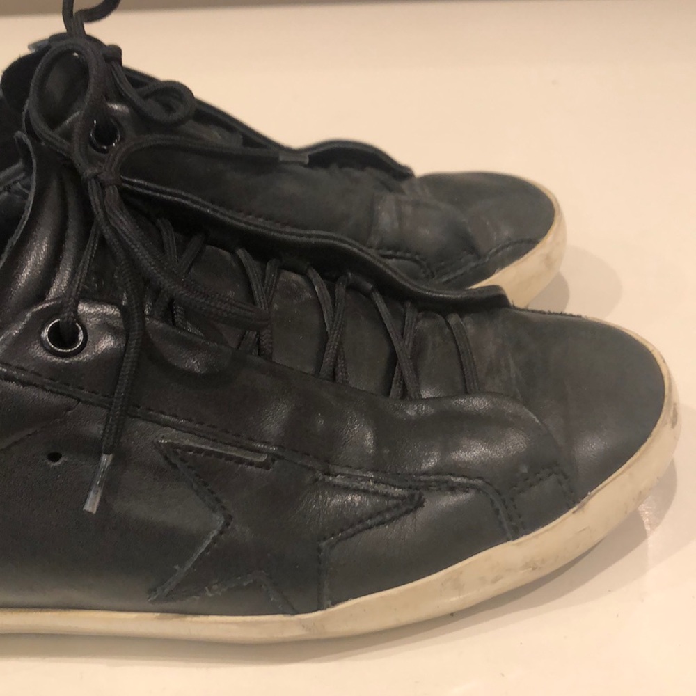 🏆Golden Goose🏆Black on  Black classic shoe.
